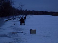 рыбачат в крутихе