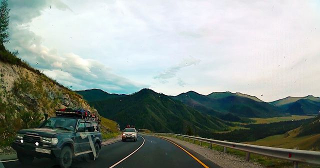 Спуск с перевала Чике - Таман на Алтае. Лето - 2017. Часть 12.