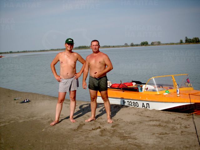 2001г. Выход Бобровской протоки. С Ковешниковым Сашей. 2001г. Выход Бобровской протоки. С Ковешниковым Сашей.