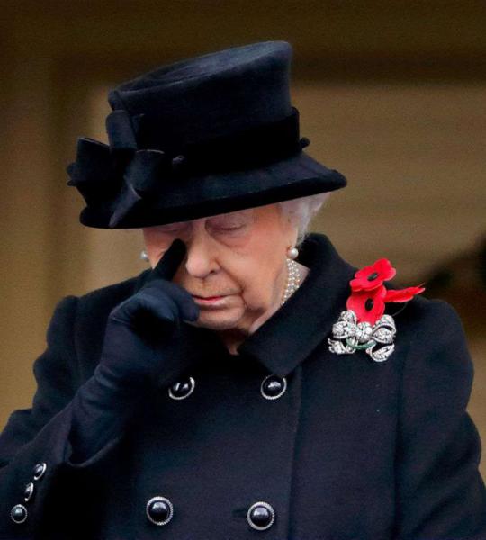 2-The-Queen-Elizabeth-II-breaks-down-during-London-service-Photo-C-GETTY-IMAGES.jpg