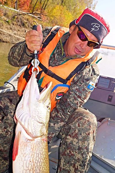 Прикрепленное изображение: 16 метал щук 12 владич.jpg