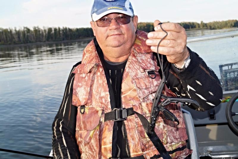 Прикрепленное изображение: 16 черн сломался Викторыч.jpg