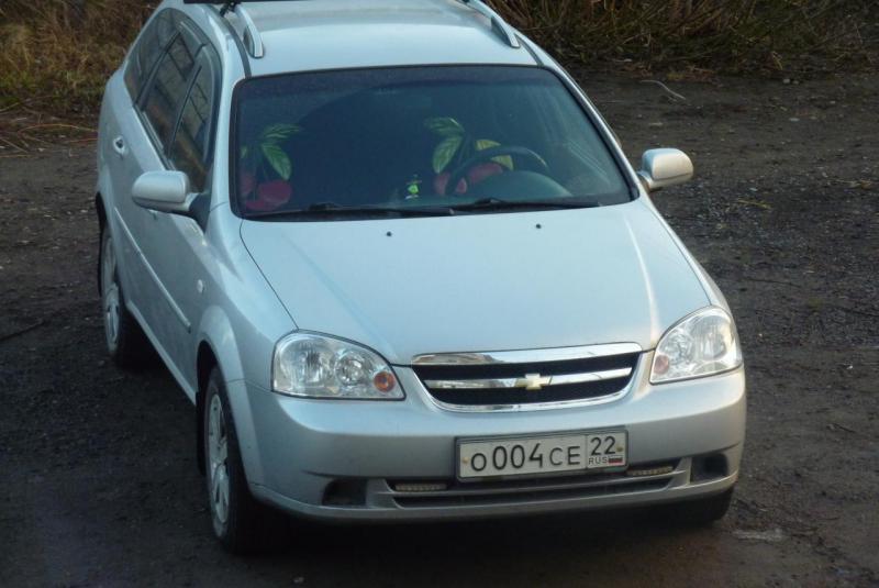 лачети 001.jpg