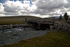 Мост из дерева-это местная роскошь